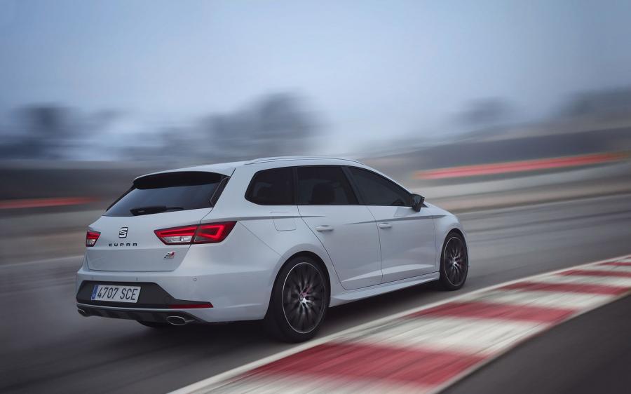  Seat Leon ST Cupra 2015 года  (фото 3 из 9)